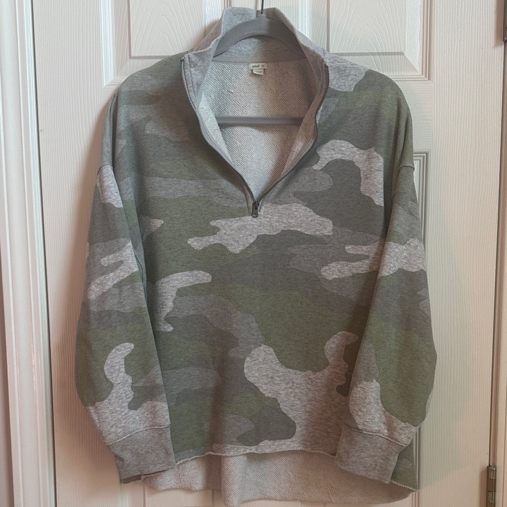 Aerie quarter zip sweatshirt